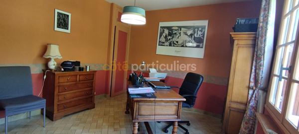 Vente
                Maison175 m² - 6 Pièces -
                    LA CHARITE SUR LOIRE (58400)