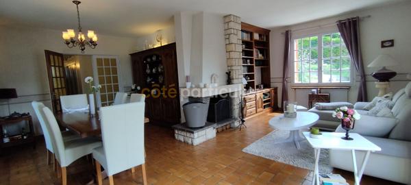 Vente
                Maison175 m² - 6 Pièces -
                    LA CHARITE SUR LOIRE (58400)