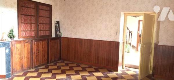 BASSOUES, ancienne ferme et dépendances  au bout du chemin