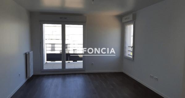 Location Appartement 3 pièces 65.43 m² - ÉLancourt 78990