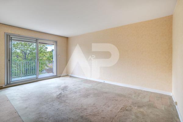 SEVRES RIVE DROITE - APPARTEMENT 3 PIECES AVEC TERRASSE €395 000 ** - Référence 639-S