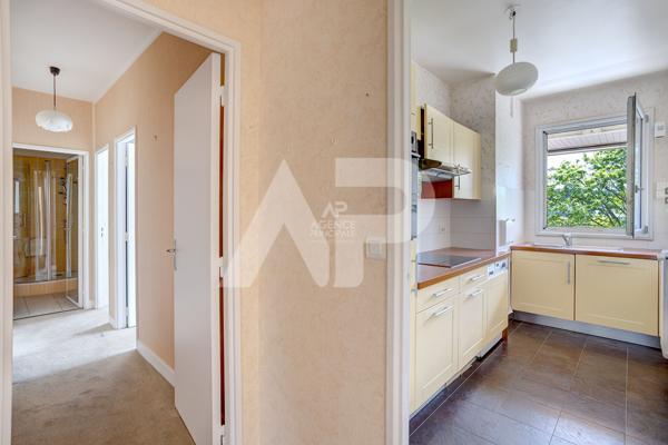 SEVRES RIVE DROITE - APPARTEMENT 3 PIECES AVEC TERRASSE €395 000 ** - Référence 639-S