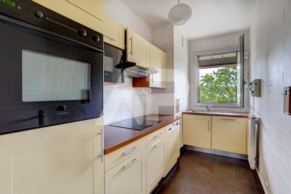 SEVRES RIVE DROITE - APPARTEMENT 3 PIECES AVEC TERRASSE €395 000 ** - Référence 639-S