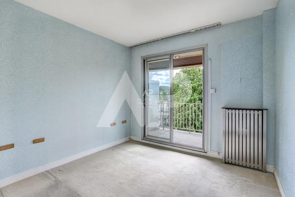 SEVRES RIVE DROITE - APPARTEMENT 3 PIECES AVEC TERRASSE €395 000 ** - Référence 639-S