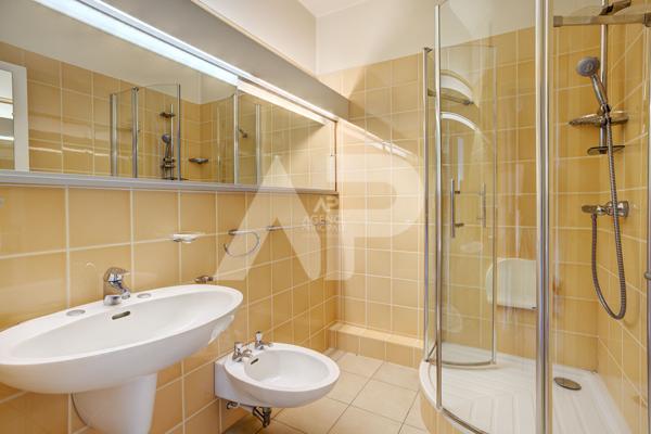 SEVRES RIVE DROITE - APPARTEMENT 3 PIECES AVEC TERRASSE €395 000 ** - Référence 639-S