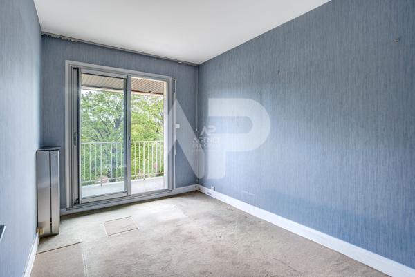 SEVRES RIVE DROITE - APPARTEMENT 3 PIECES AVEC TERRASSE €395 000 ** - Référence 639-S