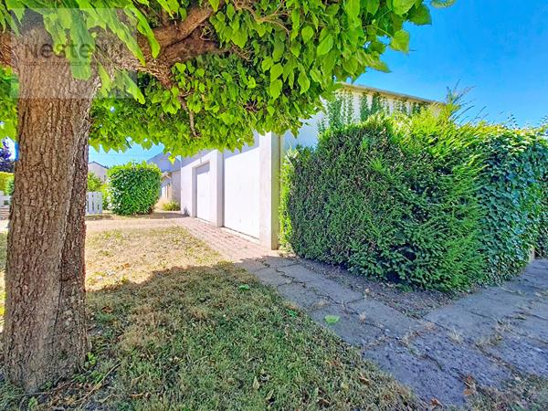 LA CHAPELLE SAINT MESMIN - MAISON - DEPENDANCE - DOUBLE GARAGE - JARDIN CLOS DE 1470M2