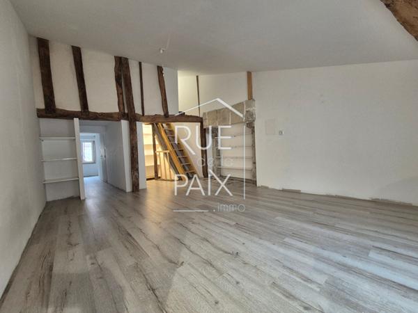 86200 LOUDUN Immeuble Mixte LOUDUN CENTRE-VILLE 106 m² - 4 Pièces
