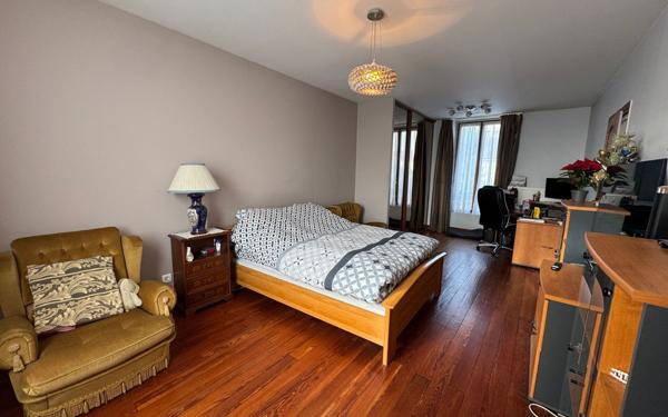 Maison à vendre    154,59 m2 Champigny-sur-Marne