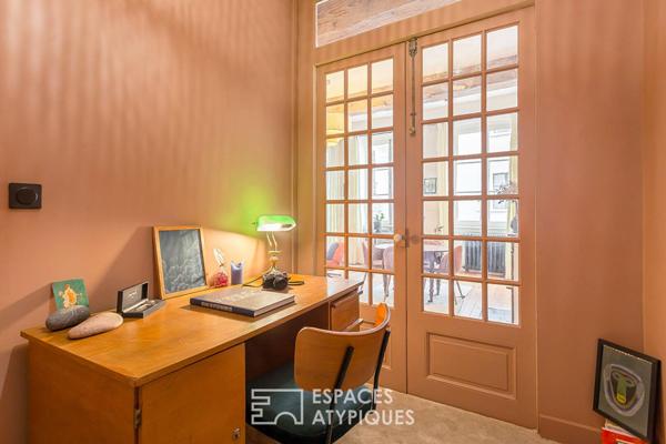 Magnifique appartement bourgeois entièrement rénové dans le quartier Grôlée