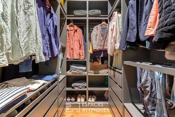 Magnifique appartement bourgeois entièrement rénové dans le quartier Grôlée