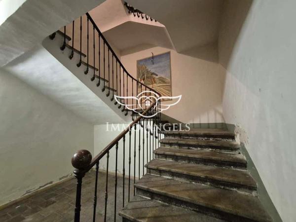 Maison de ville XXL – 2 appartements + dépendances – Gros potentiel !