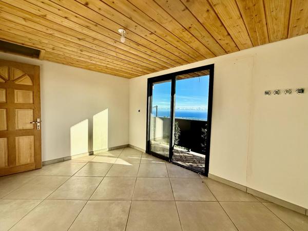 🏡 EXCLUSIVITÉ – Maison neuve avec vue mer panoramique + fort potentiel d’investissement  Le Tampon – Bras de Pontho (97430) 💰 299 500 € FAI