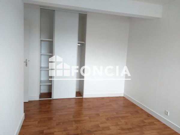 Location Appartement 3 pièces 71.07 m² - 3 BIS RUE SAINT SEBASTIEN Saint Renan 29290
