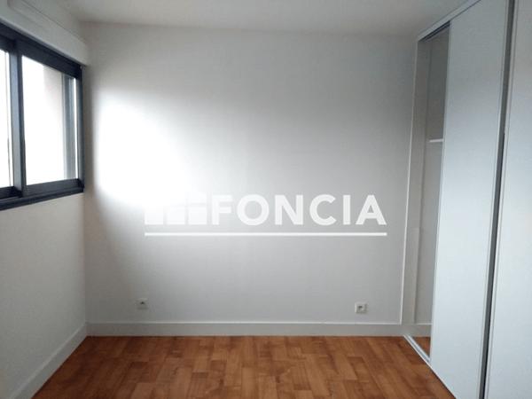Location Appartement 3 pièces 71.07 m² - 3 BIS RUE SAINT SEBASTIEN Saint Renan 29290