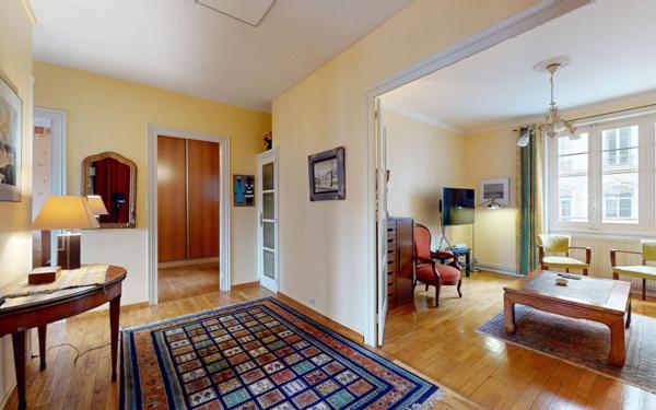 Appartement à vendre    3 pièces • 68,66 m2 Lyon 6