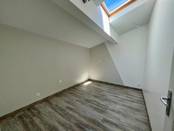 SAINTE GEMME LA PLAINE 85400 AUX PORTES DE LUCON ADORABLE FERMETTE RENOVEE 4 CHAMBRES SUR 671M² CLOS