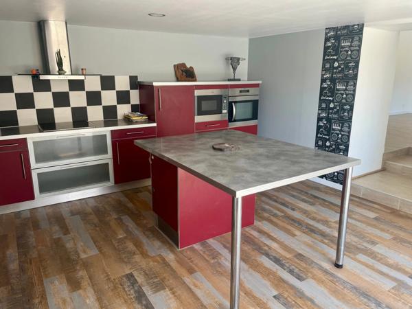 SAINTE GEMME LA PLAINE 85400 AUX PORTES DE LUCON ADORABLE FERMETTE RENOVEE 4 CHAMBRES SUR 671M² CLOS