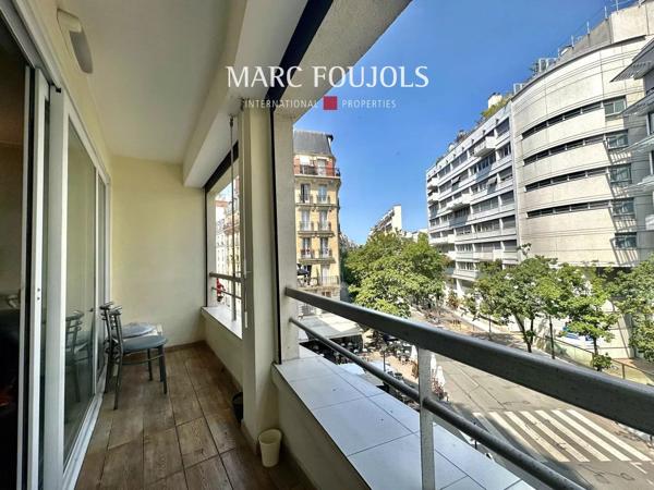 Paris XVI Appartement traversant de 101 m2 avec balcons