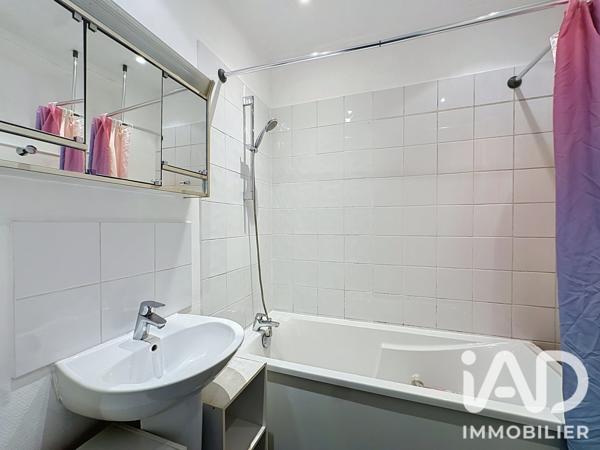 Appartement à vendre 3 pièces 50 m² Courbevoie