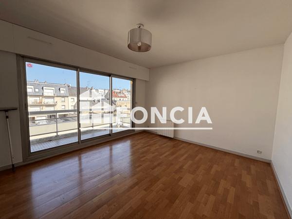 Location Appartement 2 pièces 41.31 m² - 25 QUAI DE LA LONDE Caen 14000