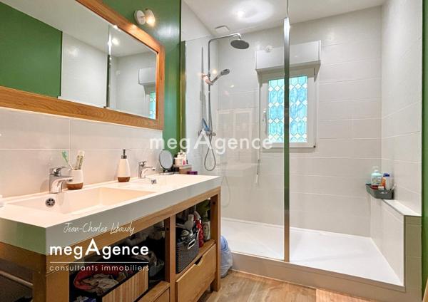 Maison à LONGUEVILLE, 50290 - 5 pièces 138m²