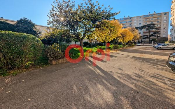 Appartement à vendre    3 pièces • 65,75 m2 Toulon