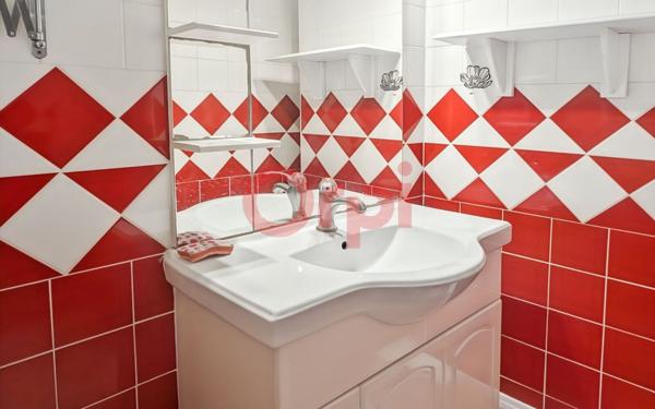 Appartement à vendre    3 pièces • 65,75 m2 Toulon