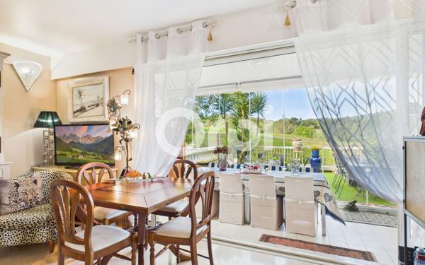 Appartement à vendre    3 pièces • 63,60 m2 Mandelieu-la-Napoule