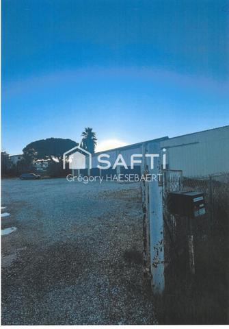 idéal Promoteur :locaux/terrain constructible idéalement situé sortie d’Autoroute