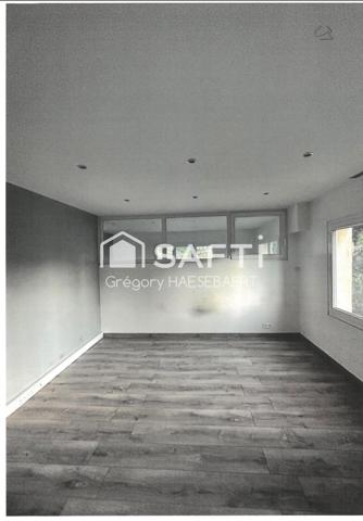 idéal Promoteur :locaux/terrain constructible idéalement situé sortie d’Autoroute