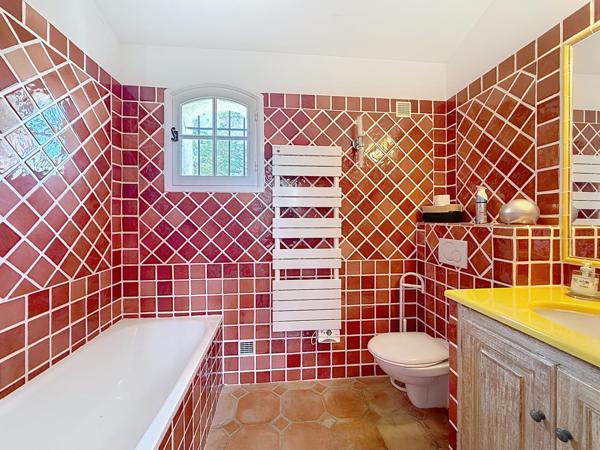 Maison à vendre  8 pièces - 220 m2 CAVALAIRE SUR MER - 83