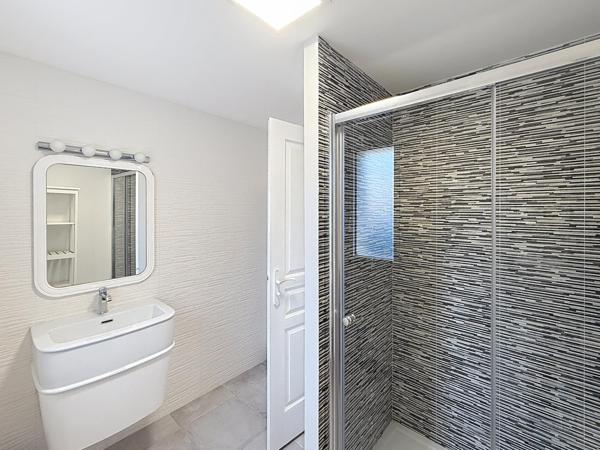 Maison à vendre  8 pièces - 220 m2 CAVALAIRE SUR MER - 83