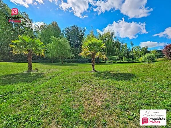 VERBERIE CENTRE  61 m² + BALCON 12 m² + 2 PARKINGS  158 500