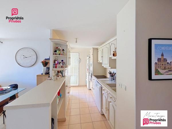 VERBERIE CENTRE  61 m² + BALCON 12 m² + 2 PARKINGS  158 500