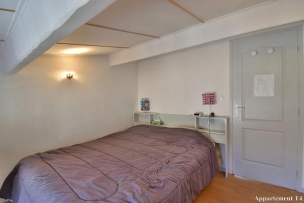 04200 Maison de campagne 210 m² sur 16500 m²