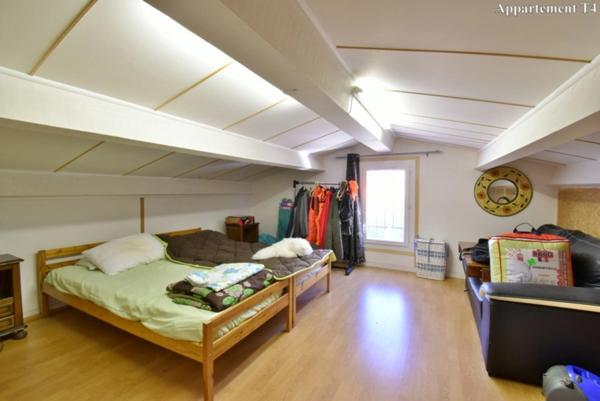 04200 Maison de campagne 210 m² sur 16500 m²