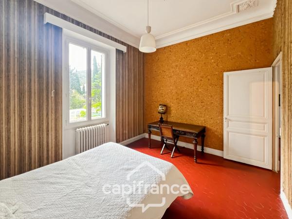 Propriete à vendre 12 pièces MARSEILLE 11EME ARRONDISSEMENT (13)