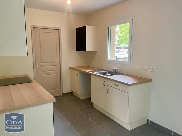 Maison à louer 4 pièces 101.14m² Jouy (28300)
