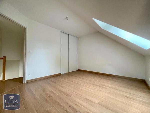 Maison à louer 4 pièces 101.14m² Jouy (28300)
