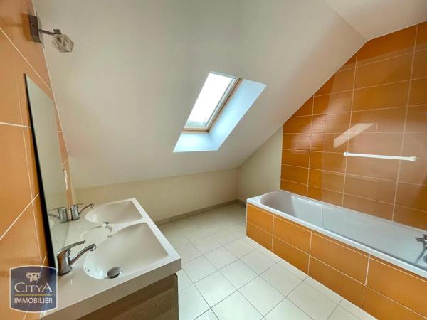 Maison à louer 4 pièces 101.14m² Jouy (28300)