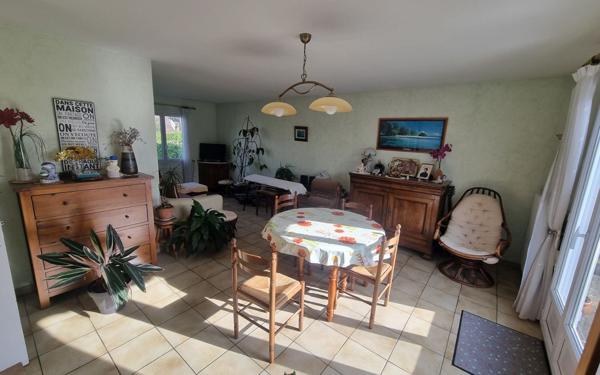 Maison à vendre    3 pièces • 82,05 m2 Saint-Yrieix-la-Perche