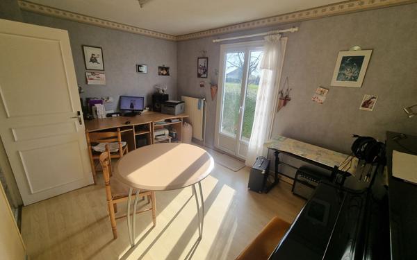 Maison à vendre    3 pièces • 82,05 m2 Saint-Yrieix-la-Perche