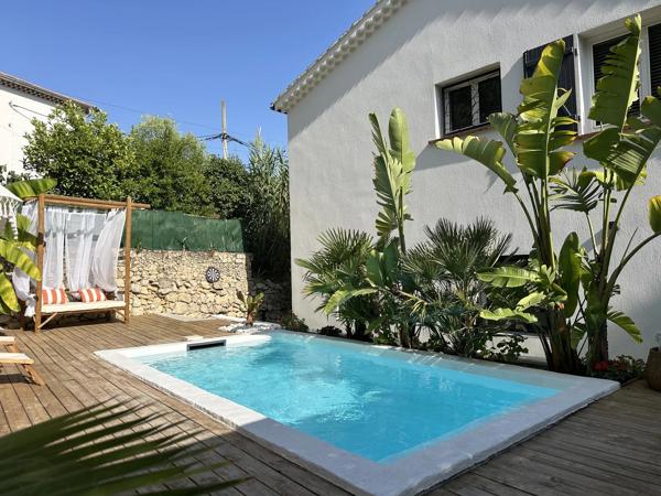 Belle Maison Familiale en deux appartements T4 – 220 m² habitables Piscine – Jardin exotique – Stationnements – Quartier Quatre Chemins des Routes