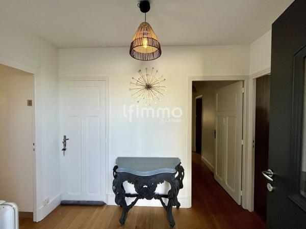 Maison avec sous-sol complet et ancienne minoterie