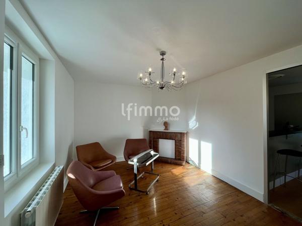 Maison avec sous-sol complet et ancienne minoterie