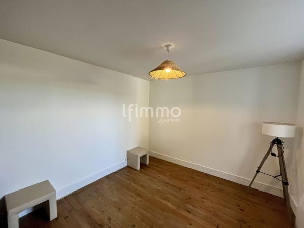 Maison avec sous-sol complet et ancienne minoterie