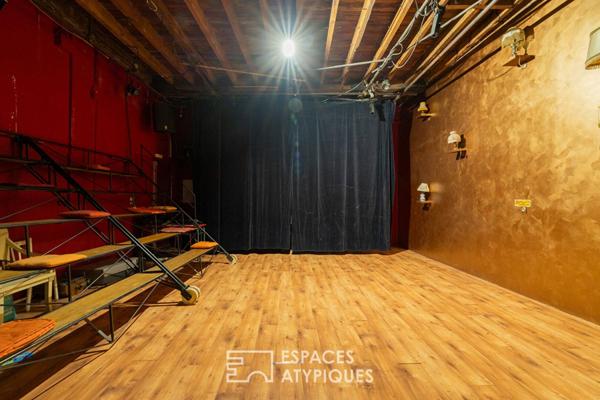 Théâtre et loft d’artiste dans une ancienne menuiserie – La Plaine