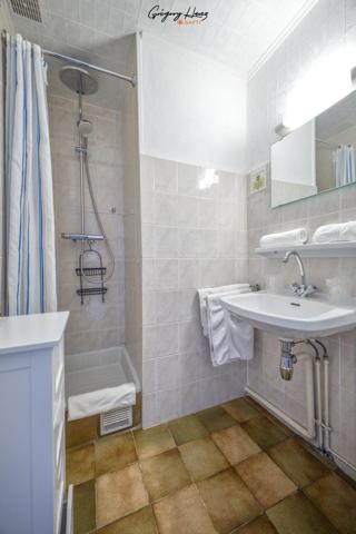 Fonds de Commerce Hôtel-Bar-Restaurant