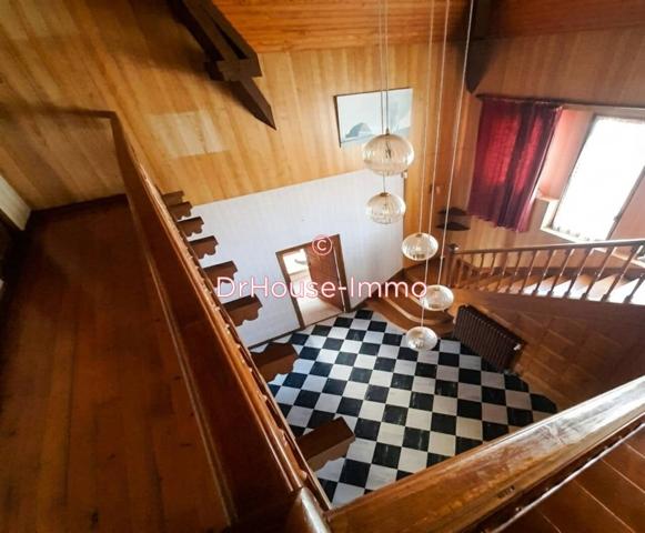 Maison à vendre 9 pièces de 230 m²